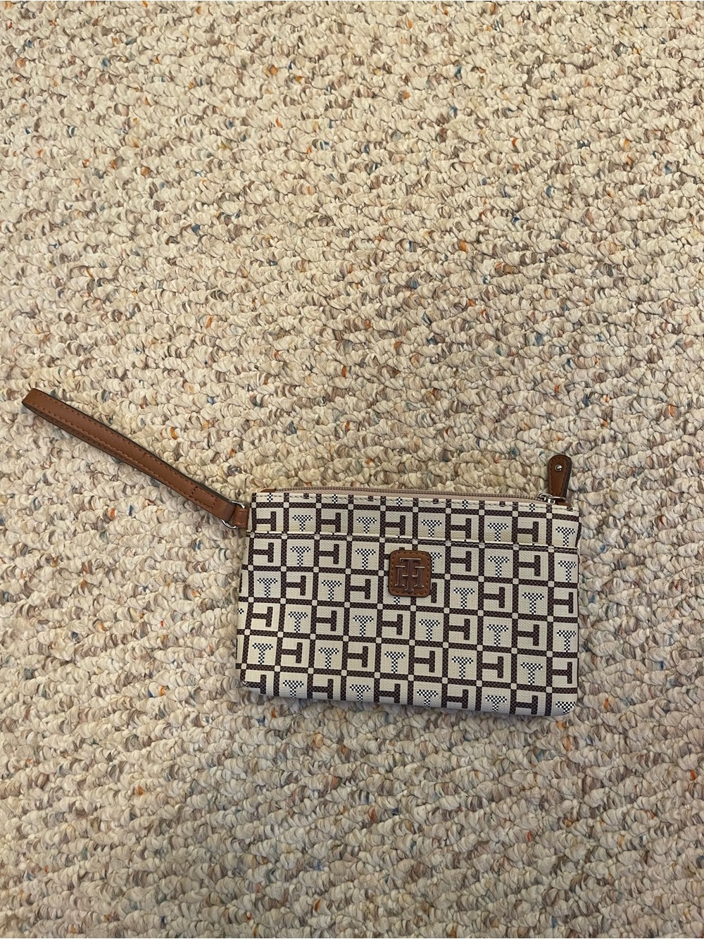 Tommy Hilfiger wristlet